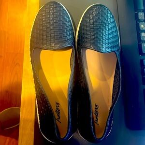 Trotters-Adelina Navy Blue Shoes received new.